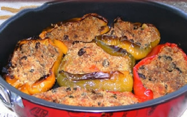 Peperoni ripieni al forno